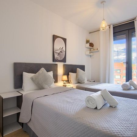 2B2B Deluxe apartment - Jardines de Cuatro Caminos - Business District - Santiago Bernabéu Madrid Extérieur photo