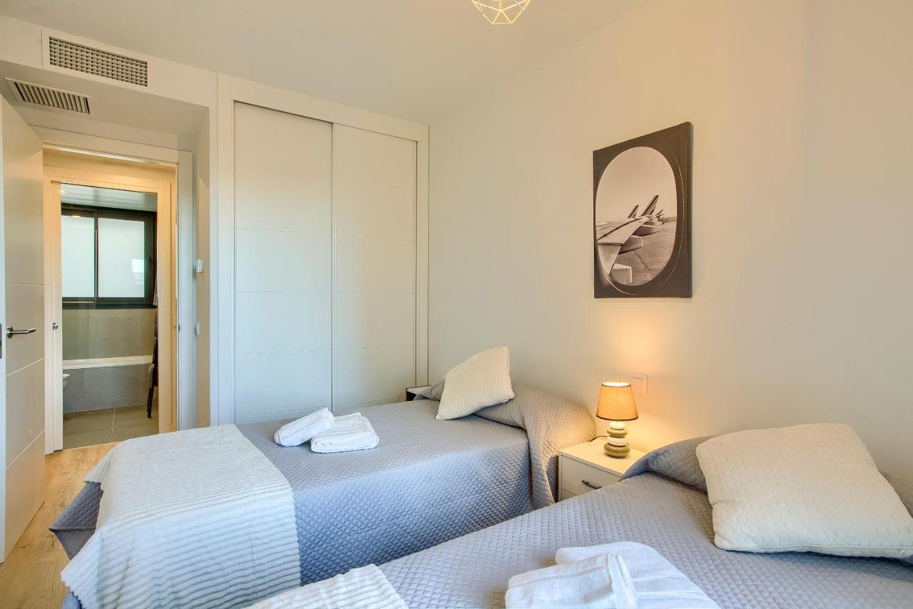2B2B Deluxe apartment - Jardines de Cuatro Caminos - Business District - Santiago Bernabéu Madrid Extérieur photo